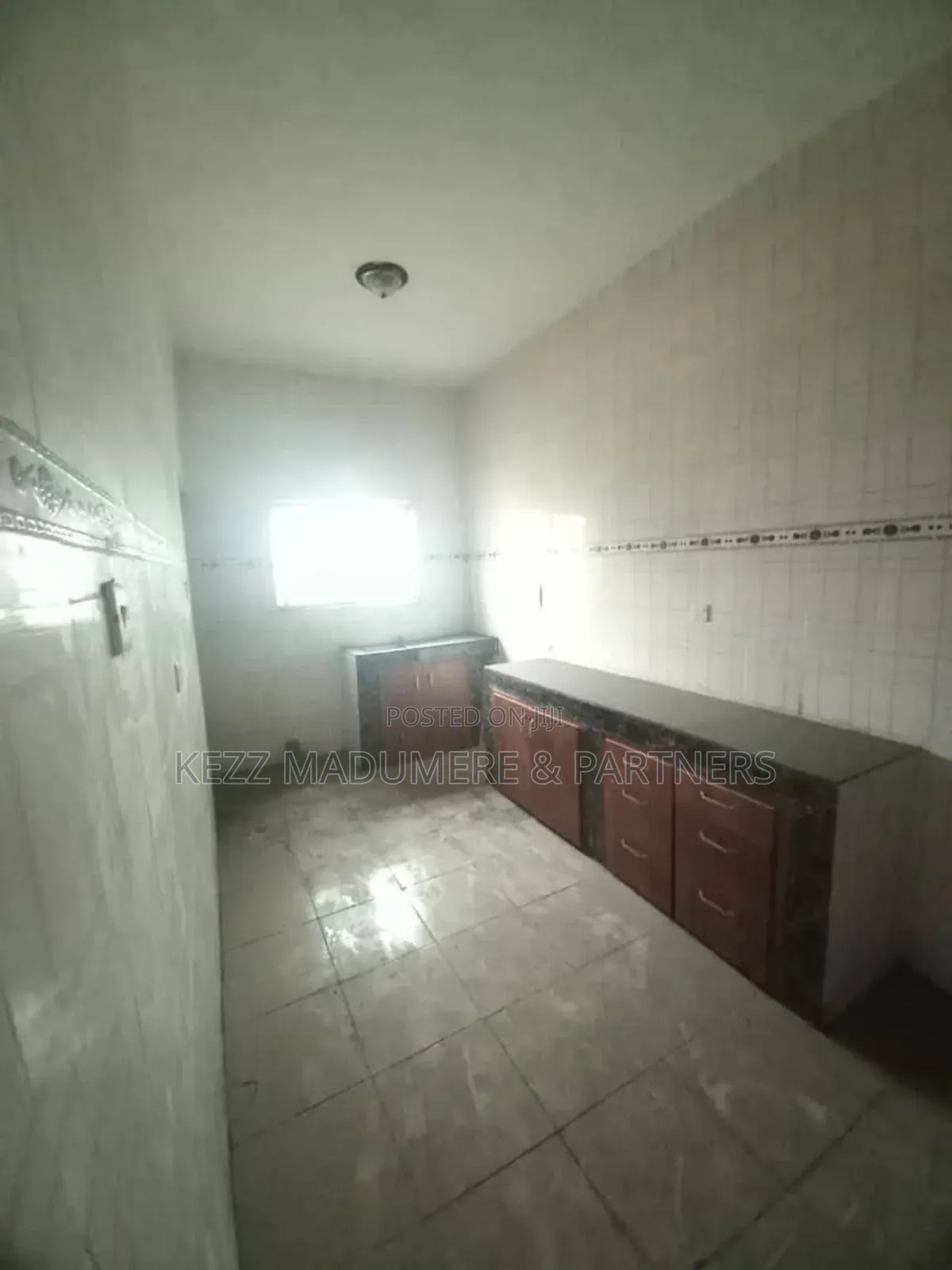 12bdrm Block of Flats in Rumualog,Near for sale in Port-Harcourt