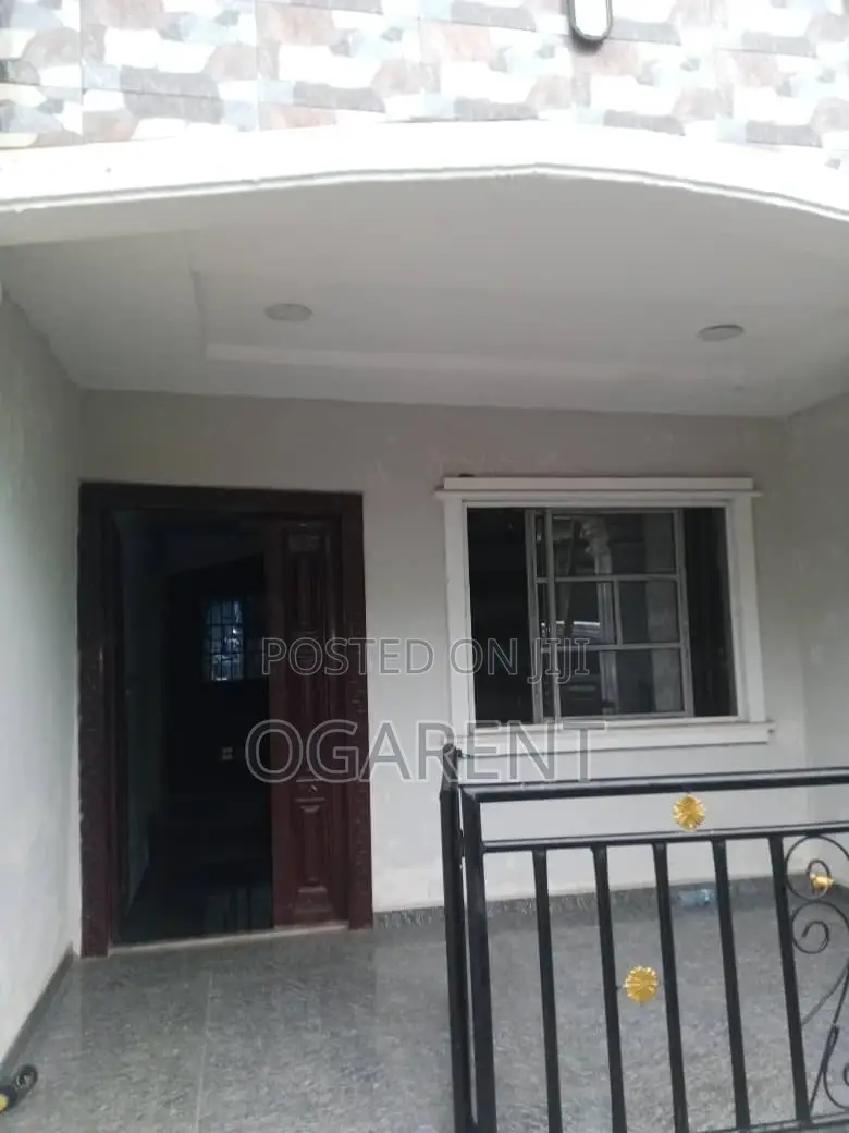 Furnished 2bdrm Apartment in 1St Ugbor ,Close To, Benin City for rent in Benin City