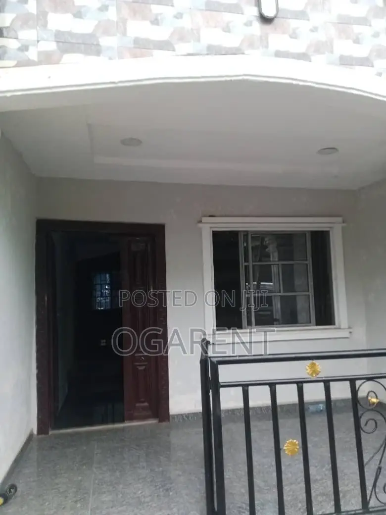 Furnished 2bdrm Apartment in 1St Ugbor ,Close To, Benin City for rent in Benin City