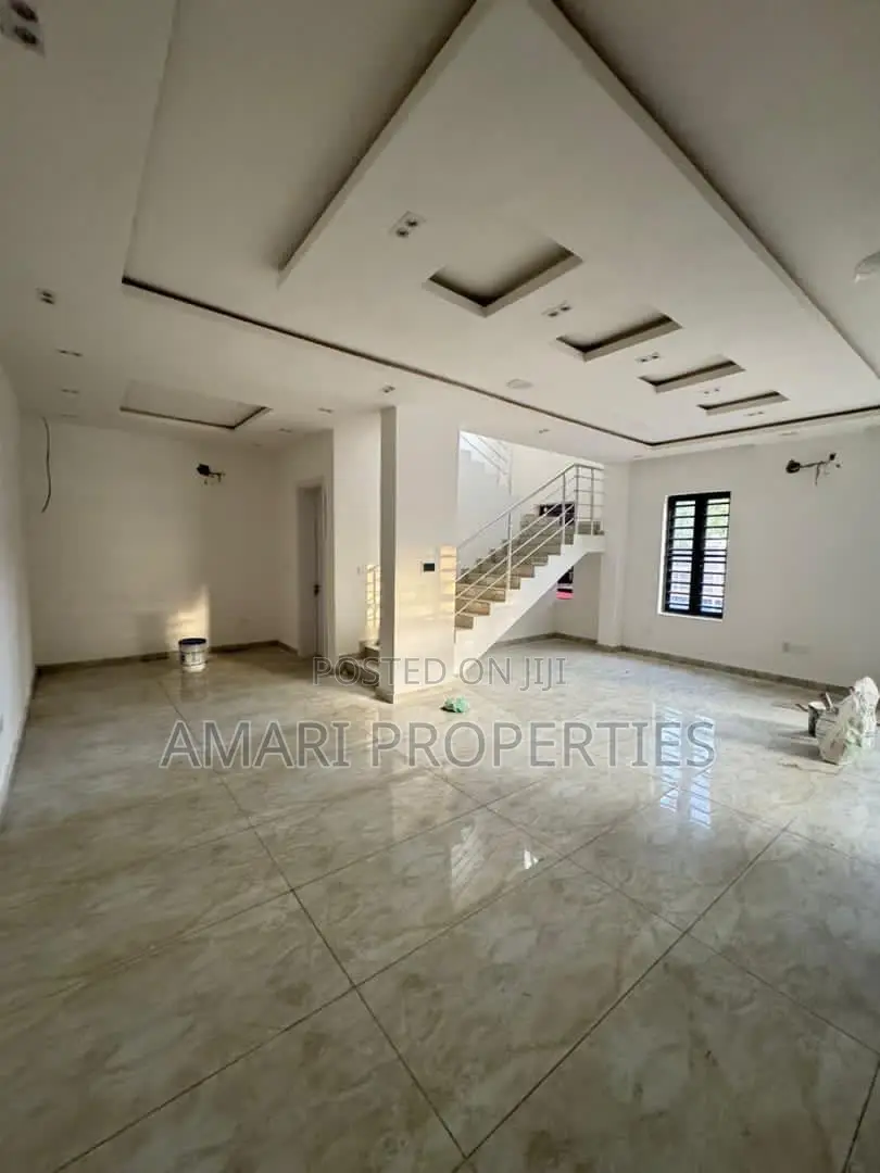 4bdrm Duplex in Victoria Island for rent in Victoria Island