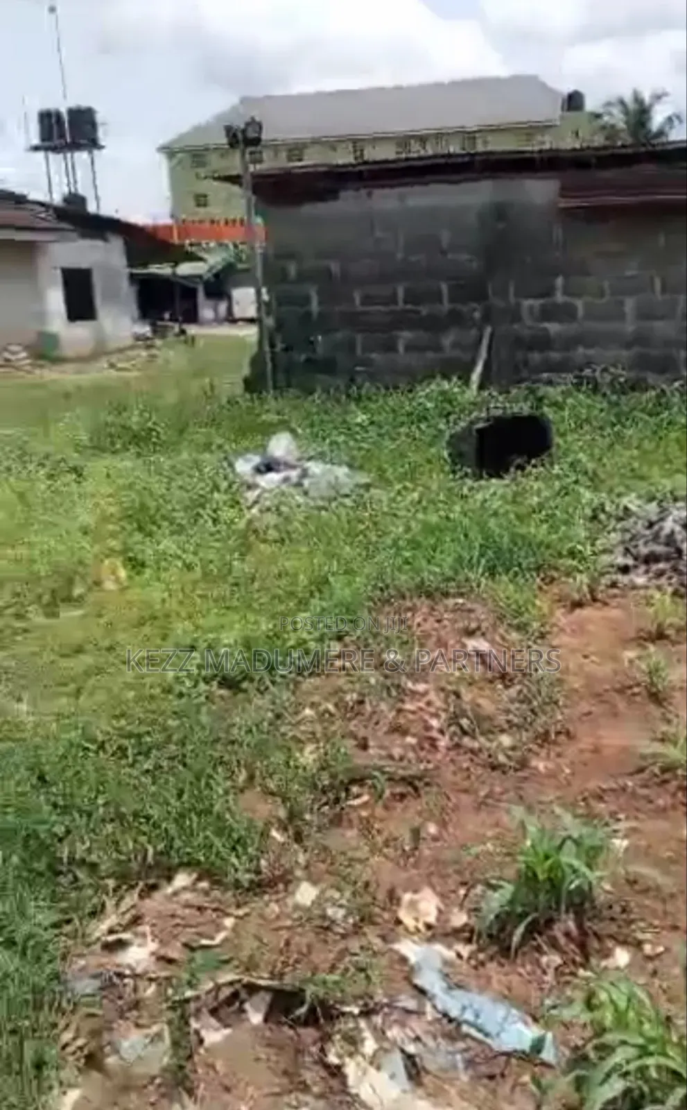 For Sale : 6 Plots on the Major Rukpokwu Airport Rd in Port-Harcourt