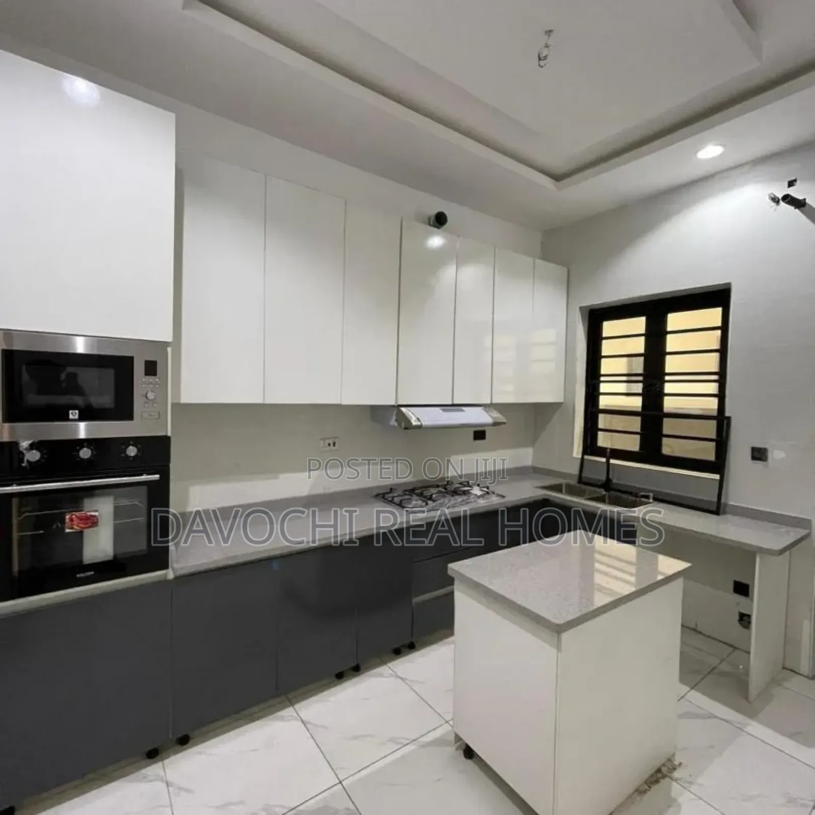 4bdrm Duplex in Orchid Road, Lekki for sale in Lekki