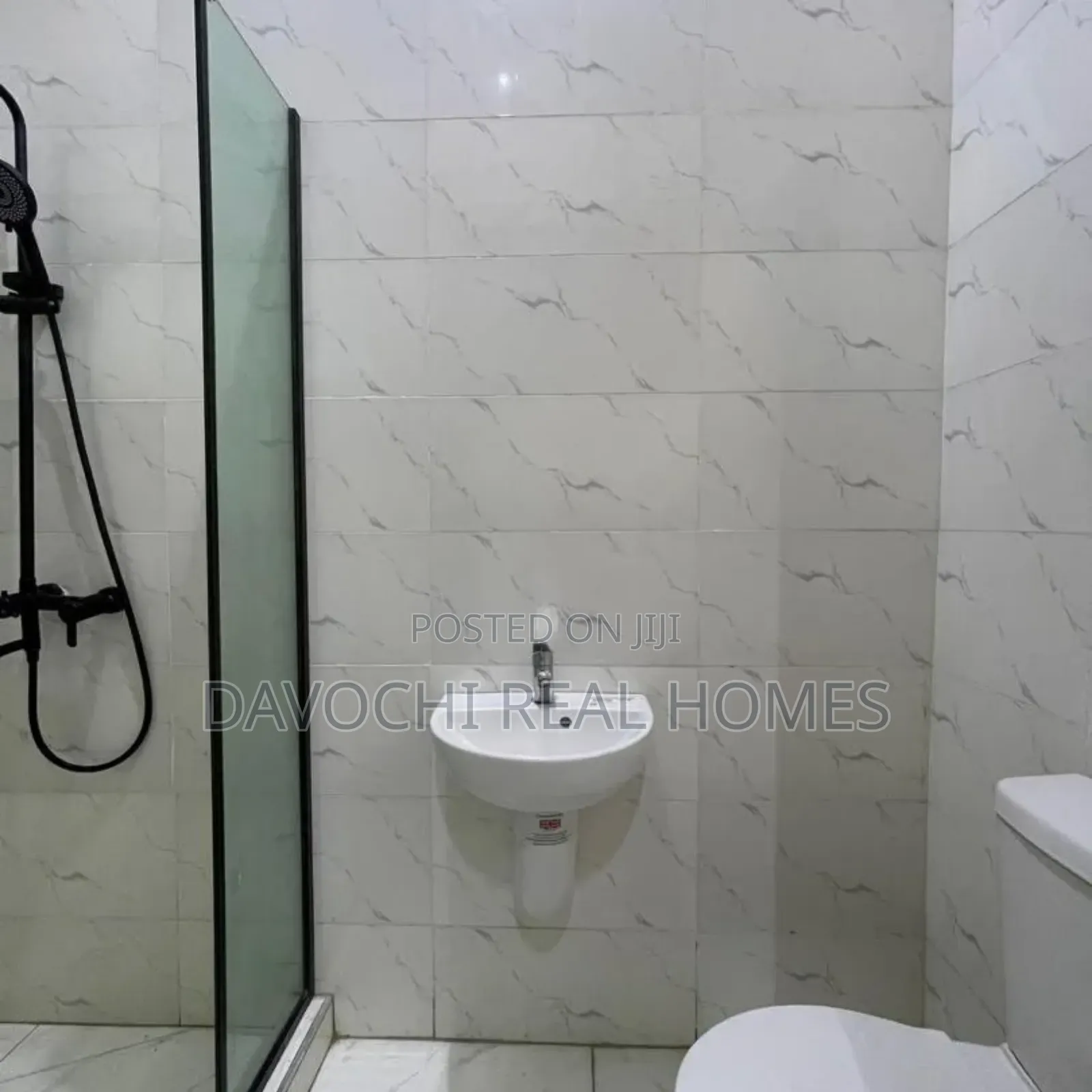 4bdrm Duplex in Orchid Road, Lekki for sale in Lekki