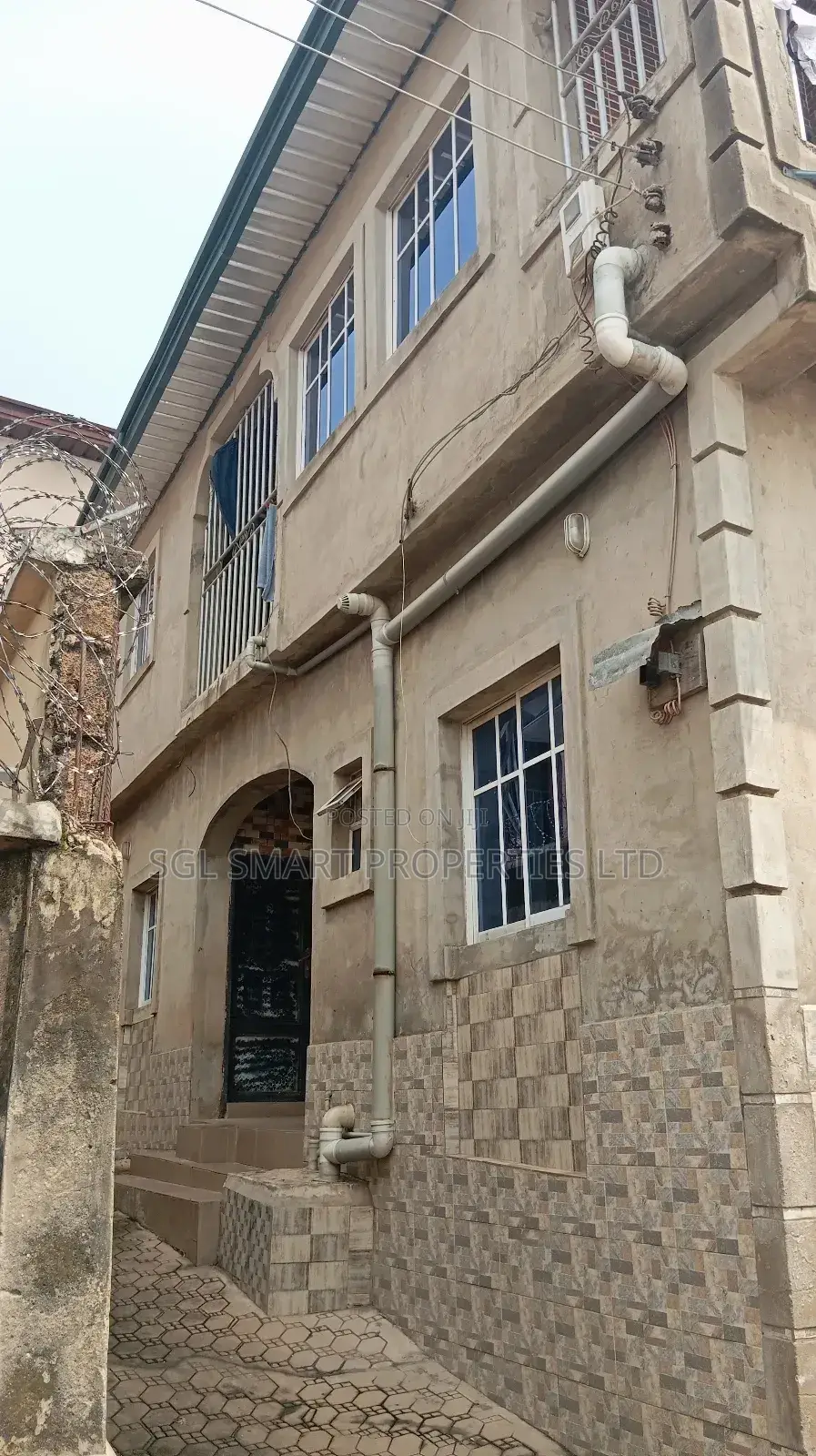 3bdrm Apartment in Amenyi Awka for sale in Awka