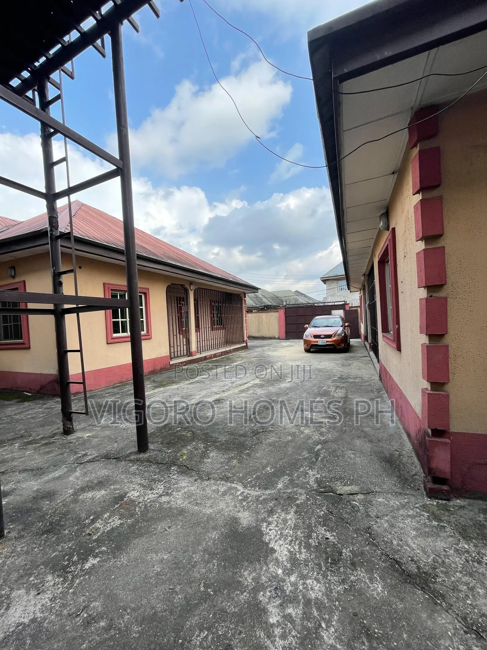 3bdrm Block of Flats in Port-Harcourt for sale in Port-Harcourt