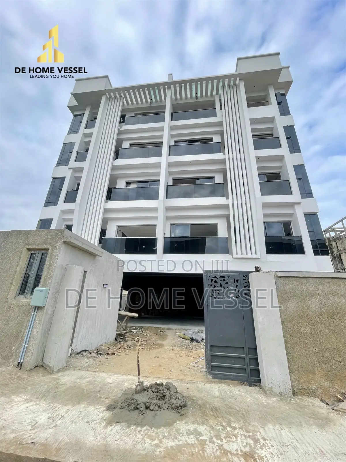 2bdrm Apartment in Lekki for sale in Lekki