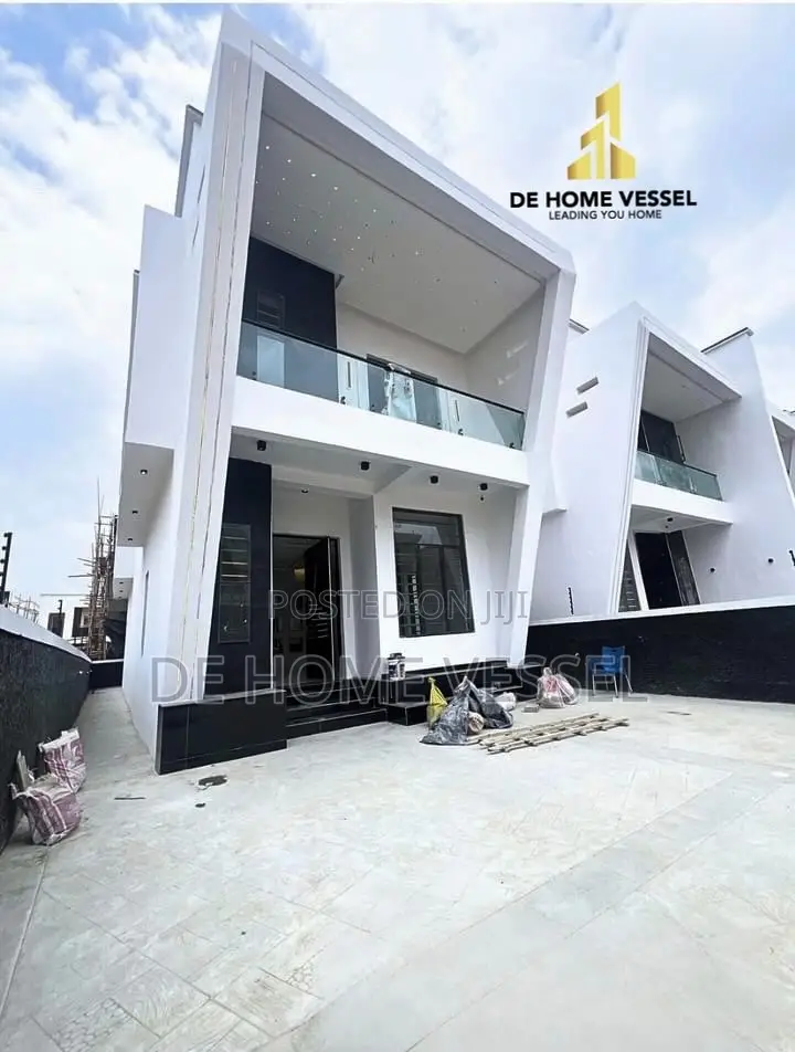 4bdrm Duplex in Lekki for sale in Lekki