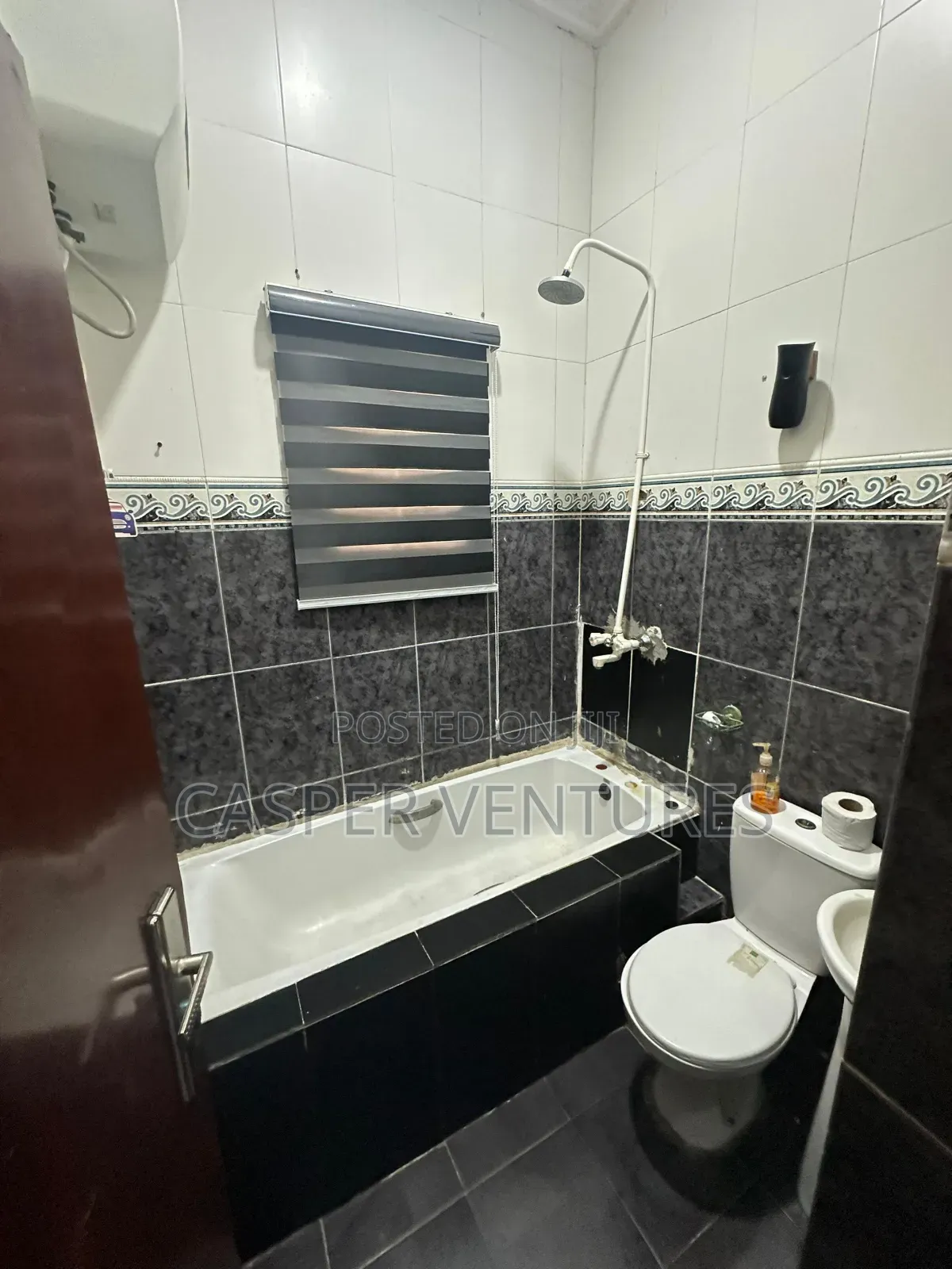3bdrm Apartment in Elegushi for rent in Ikate-Elegushi