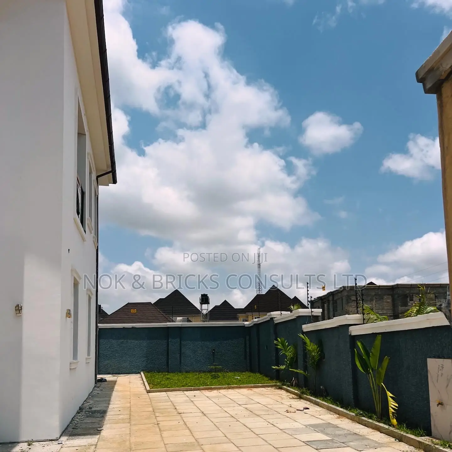 4bdrm Duplex in Cities Scape, Kaura for sale in Kaura