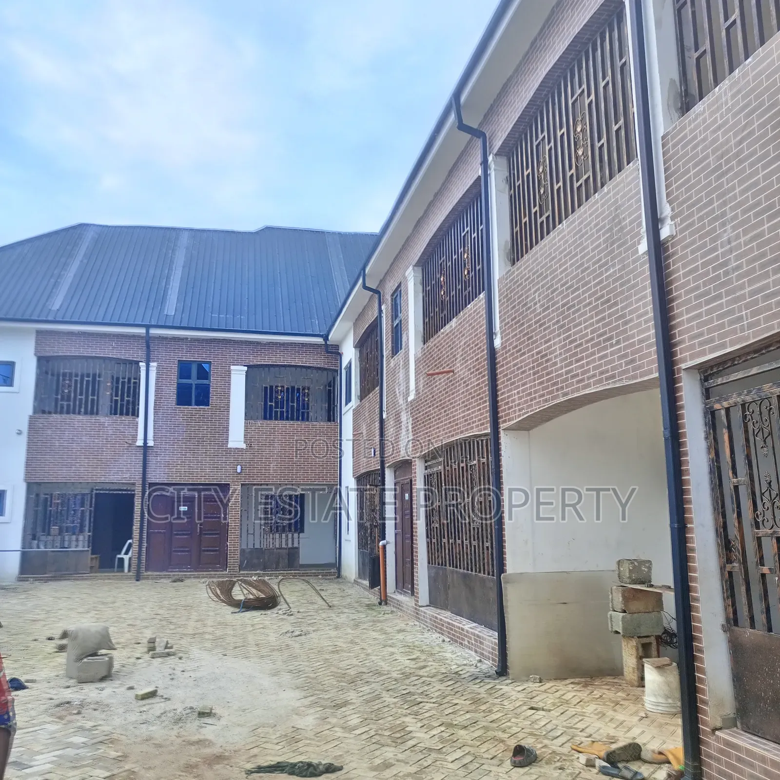 Furnished 1bdrm Block of Flats in Grace Garden Estate, Port-Harcourt in Port-Harcourt