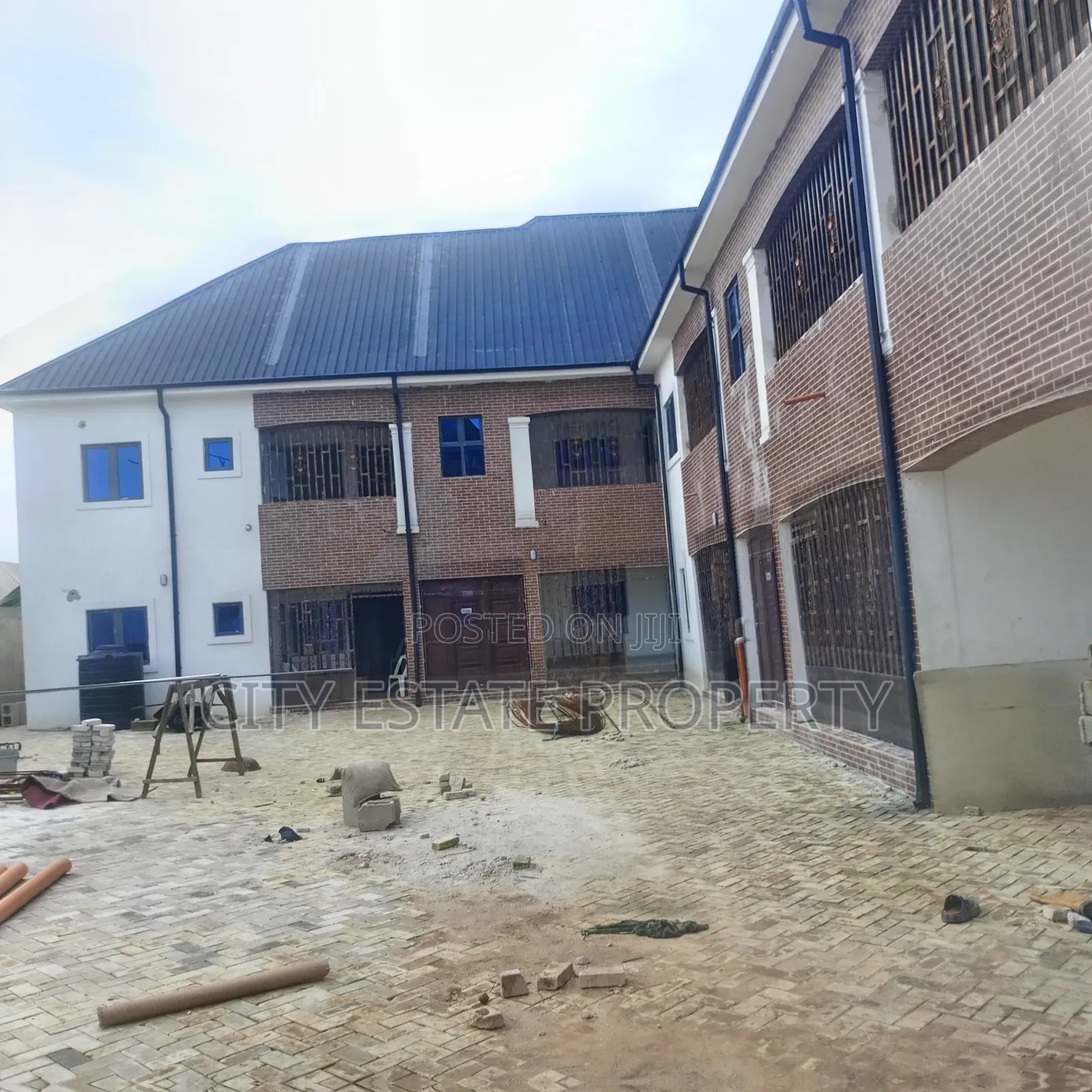 Furnished 1bdrm Block of Flats in Grace Garden Estate, Port-Harcourt in Port-Harcourt
