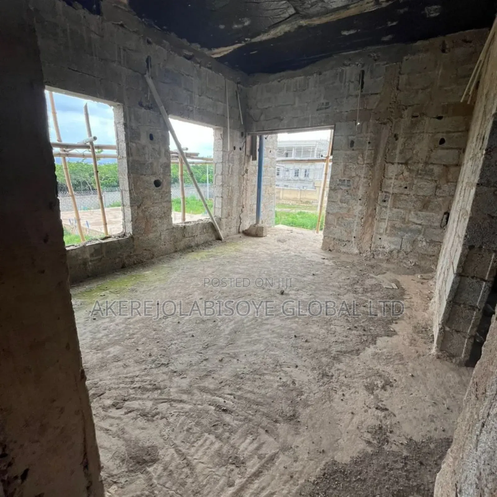 4bdrm Duplex in Orchacho Estate for sale in Life Camp