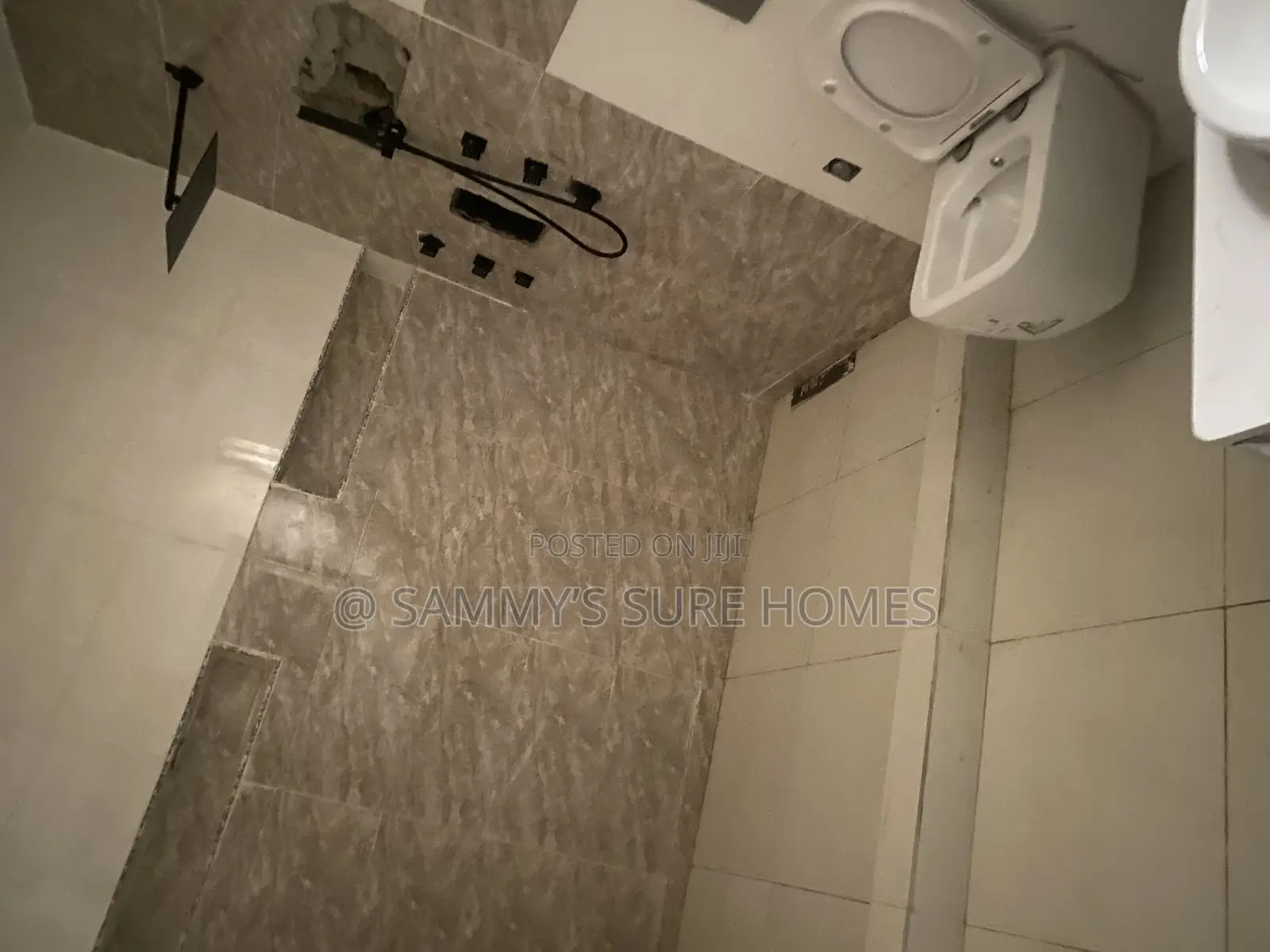 4bdrm Duplex in 69 Road Gwarinpa for rent in Gwarinpa
