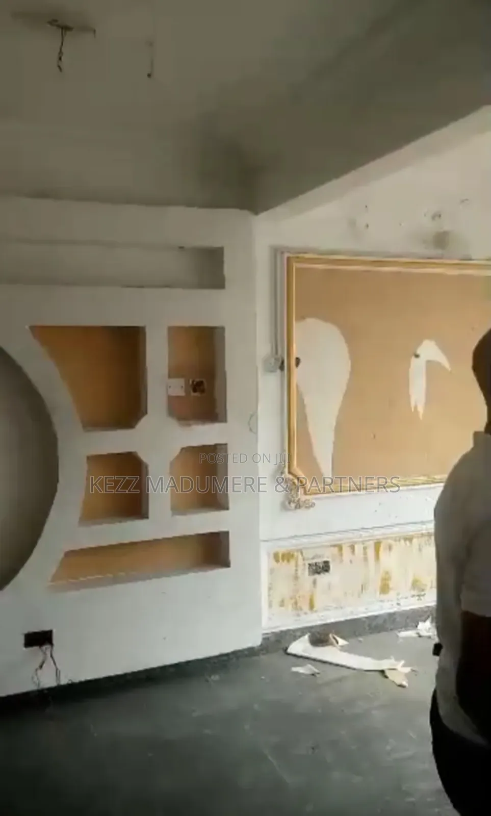 To Let : Spacious Shop at Rumuola Road in Rumuola