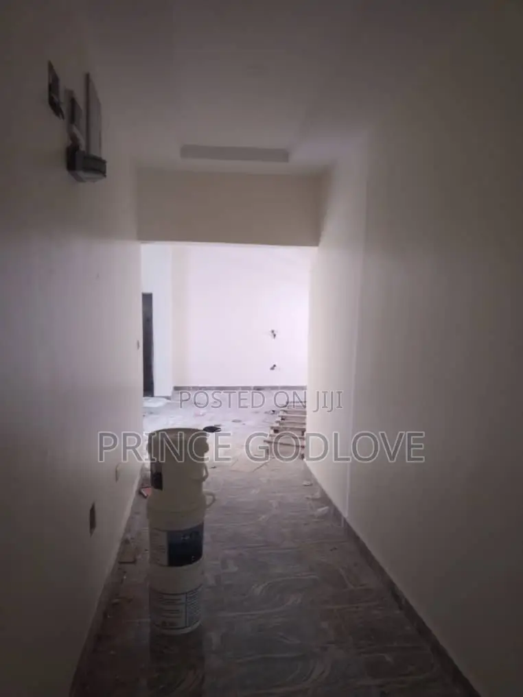 2bdrm Block of Flats in Rockville Estate for rent in Dawaki