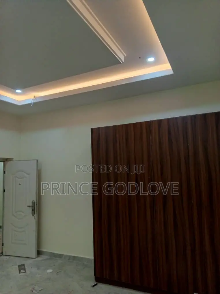 2bdrm Block of Flats in Rockville Estate for rent in Dawaki
