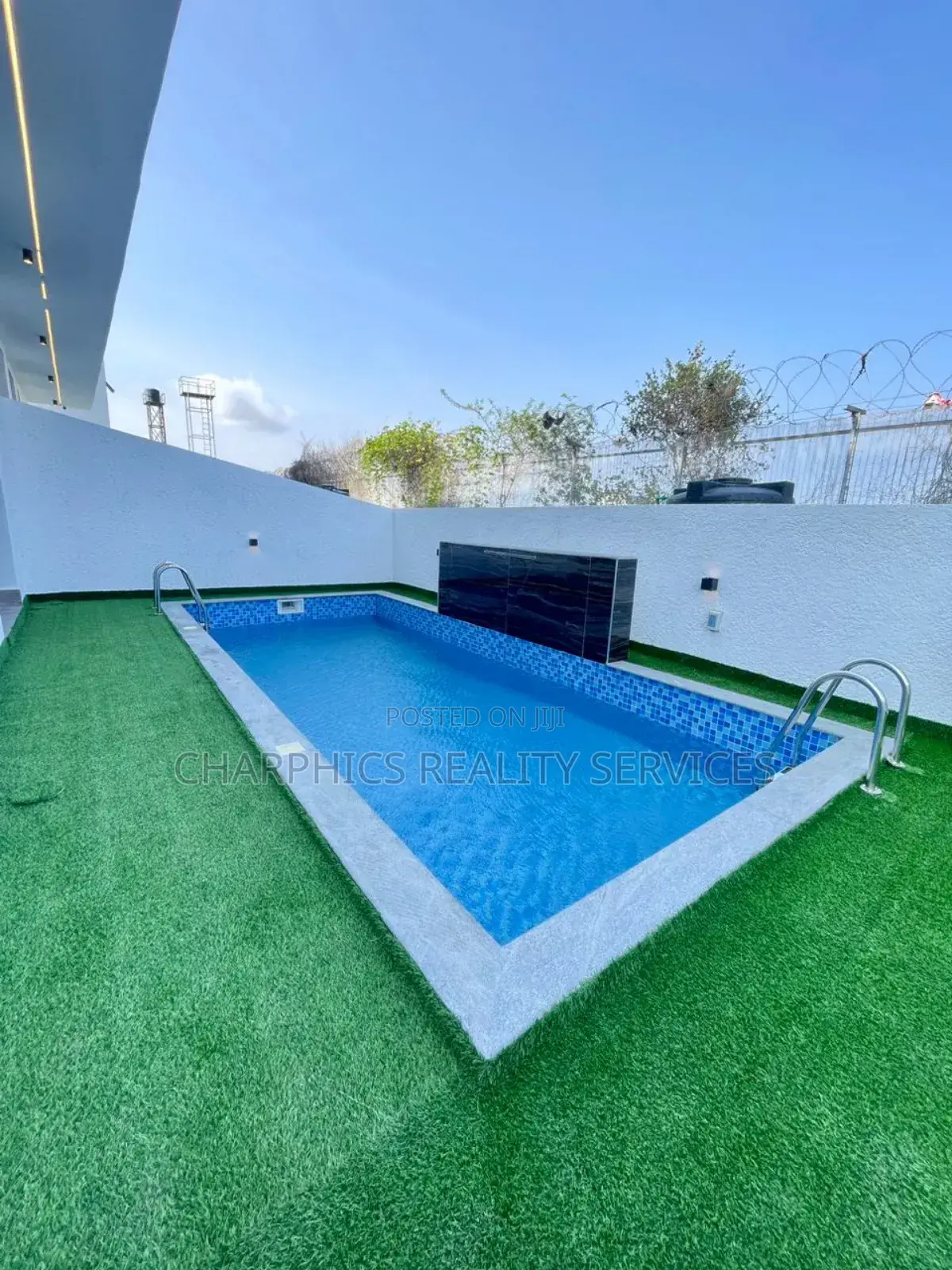 5bdrm Duplex in Osapa london for sale in Osapa london