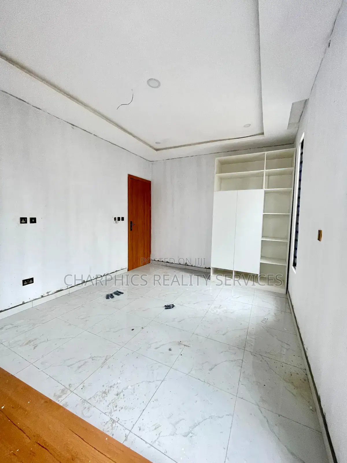 2bdrm Apartment in Ikate for sale in Ikate