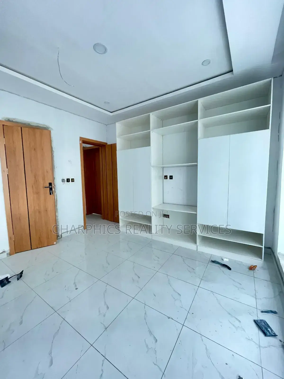2bdrm Apartment in Ikate for sale in Ikate