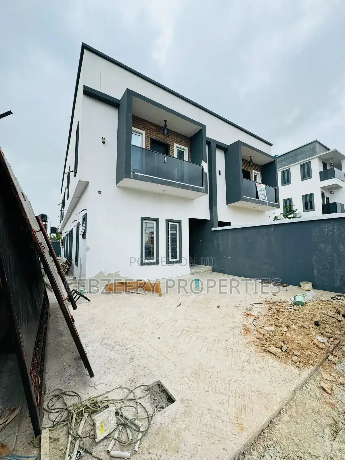 4bdrm Duplex in GRA Phase 1 for sale in GRA Phase 1