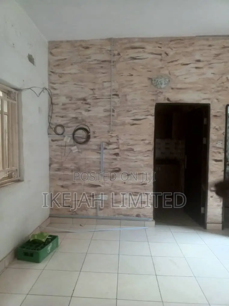 Furnished 2bdrm Apartment in Ajayi Road for rent in Ajayi Road