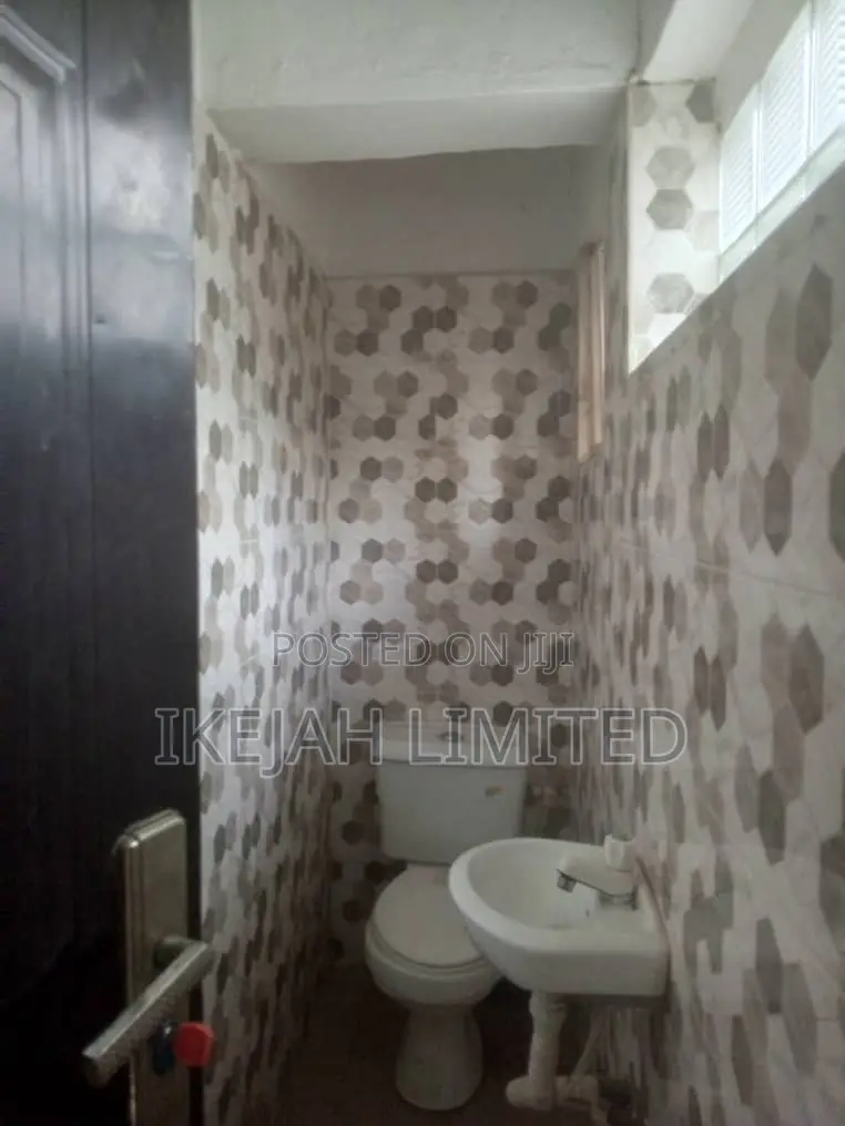 Furnished 2bdrm Apartment in Ajayi Road for rent in Ajayi Road