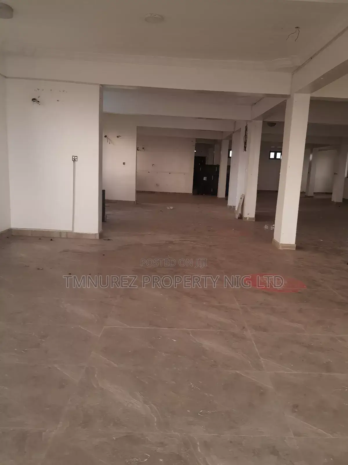 Open Space 200sqm,For Rent,Comercial Place in Sangotedo