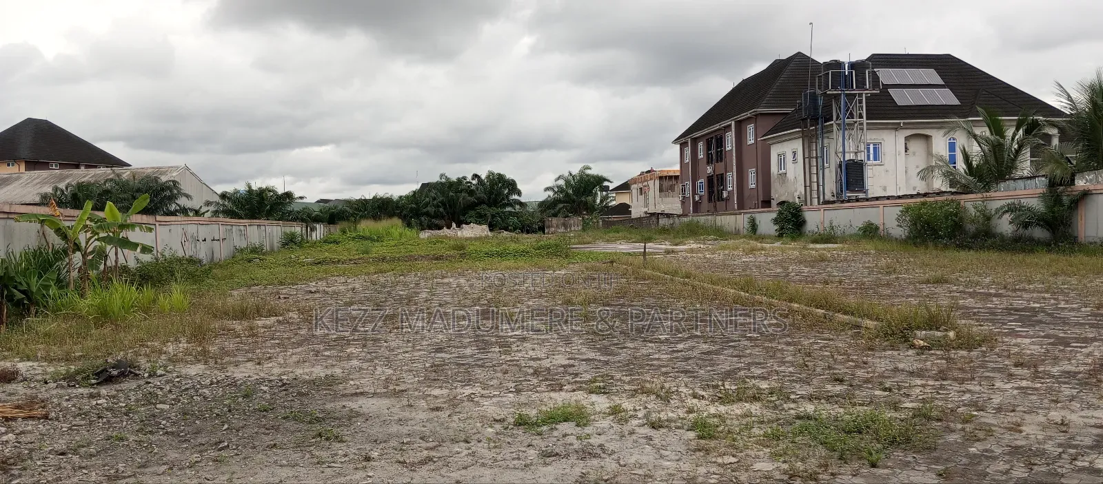 For Sale : 101⁄2 Fenced Plots on Major Dr Peter Odili Rd ,Ph in Port-Harcourt