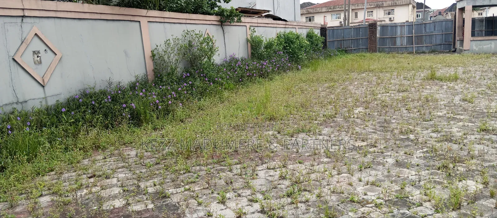 To Let/ Lease: 2 Plots Major Dr Peter Odili Rd in Port-Harcourt