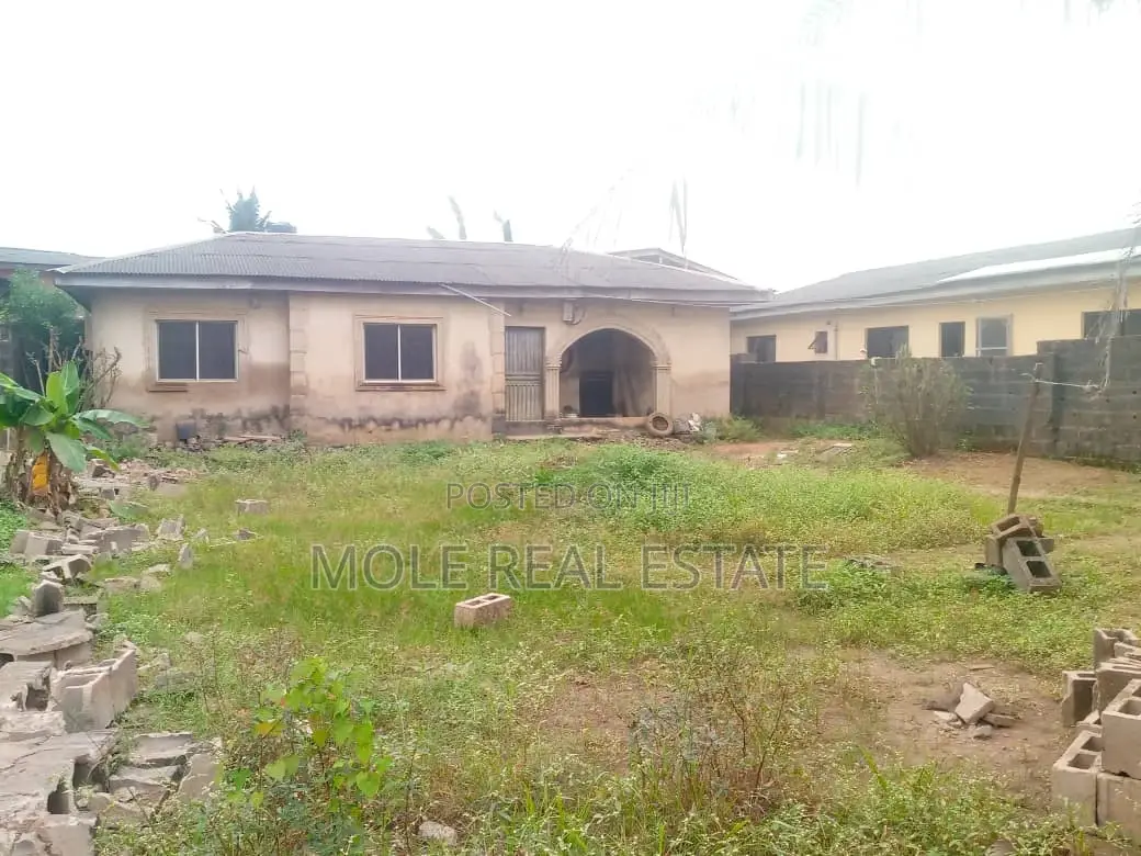81/2 Plots of Land at Akenson Facing Lasu Exp in Alimosho