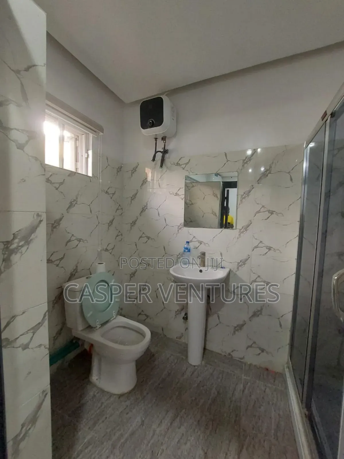 Furnished Studio Apartment in Paradise 3, Chevron for rent in Chevron