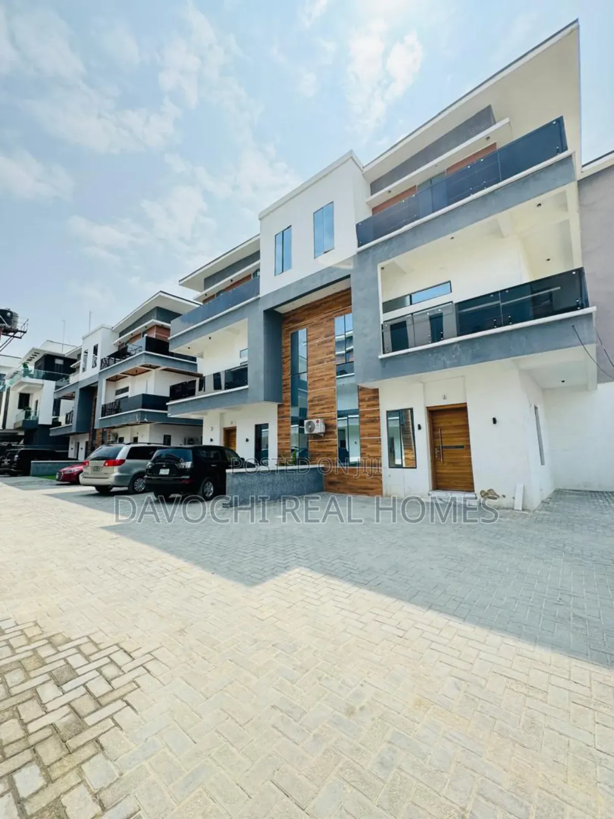5bdrm Duplex in Ikate Lekki for rent in Lekki