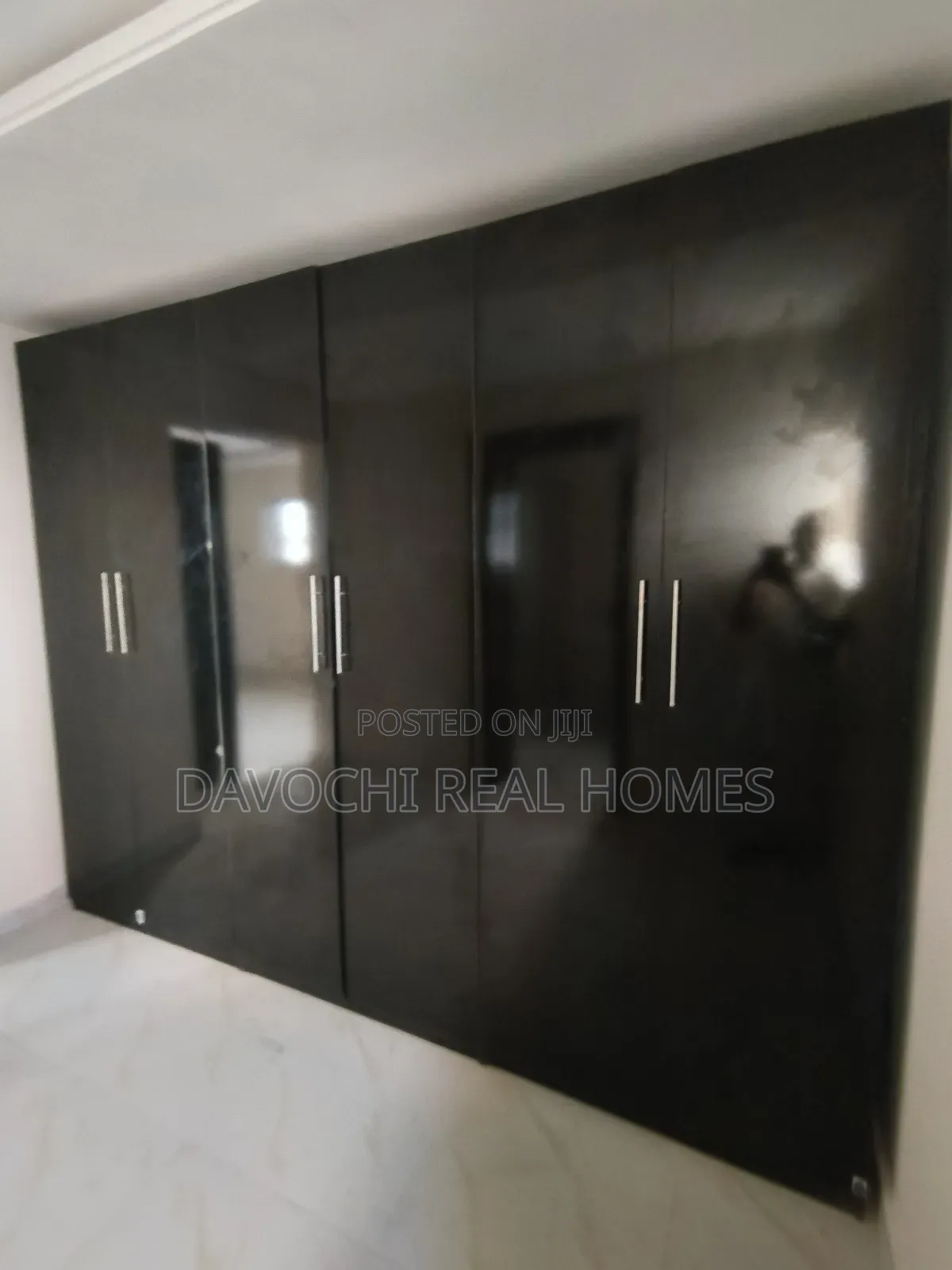 4bdrm Duplex in Lekki Chevron for sale in Lekki