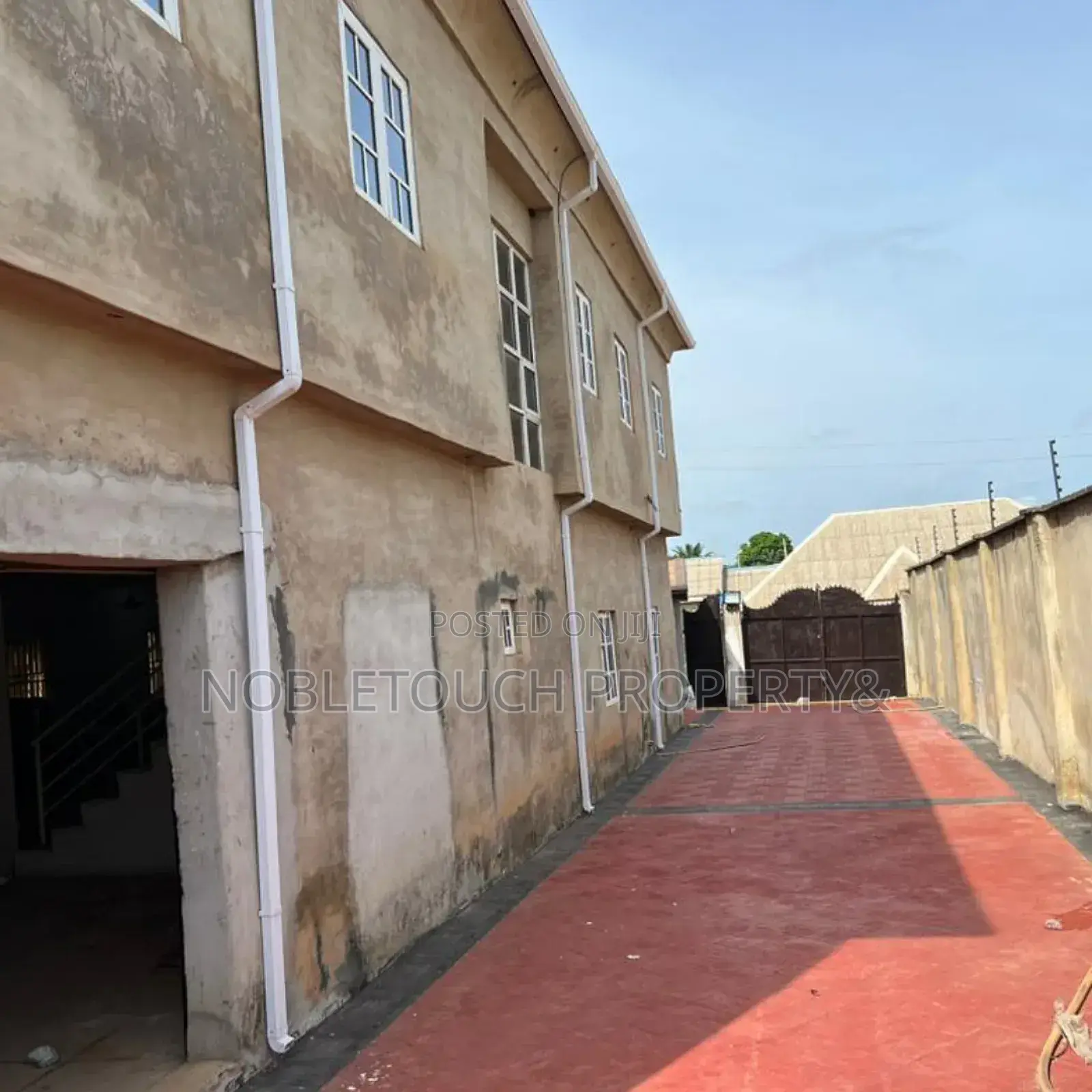 3bdrm Block of Flats in By Arigbajo Market, Ifo for sale in Ifo