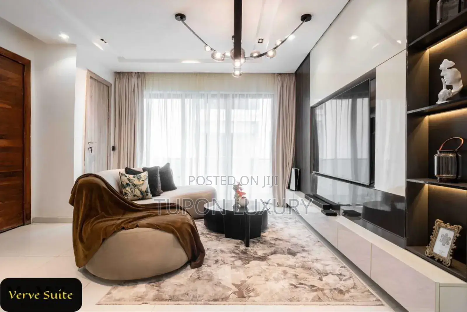 2 Bed Apartment With Pool and Ps5 in Lekki Phase 1