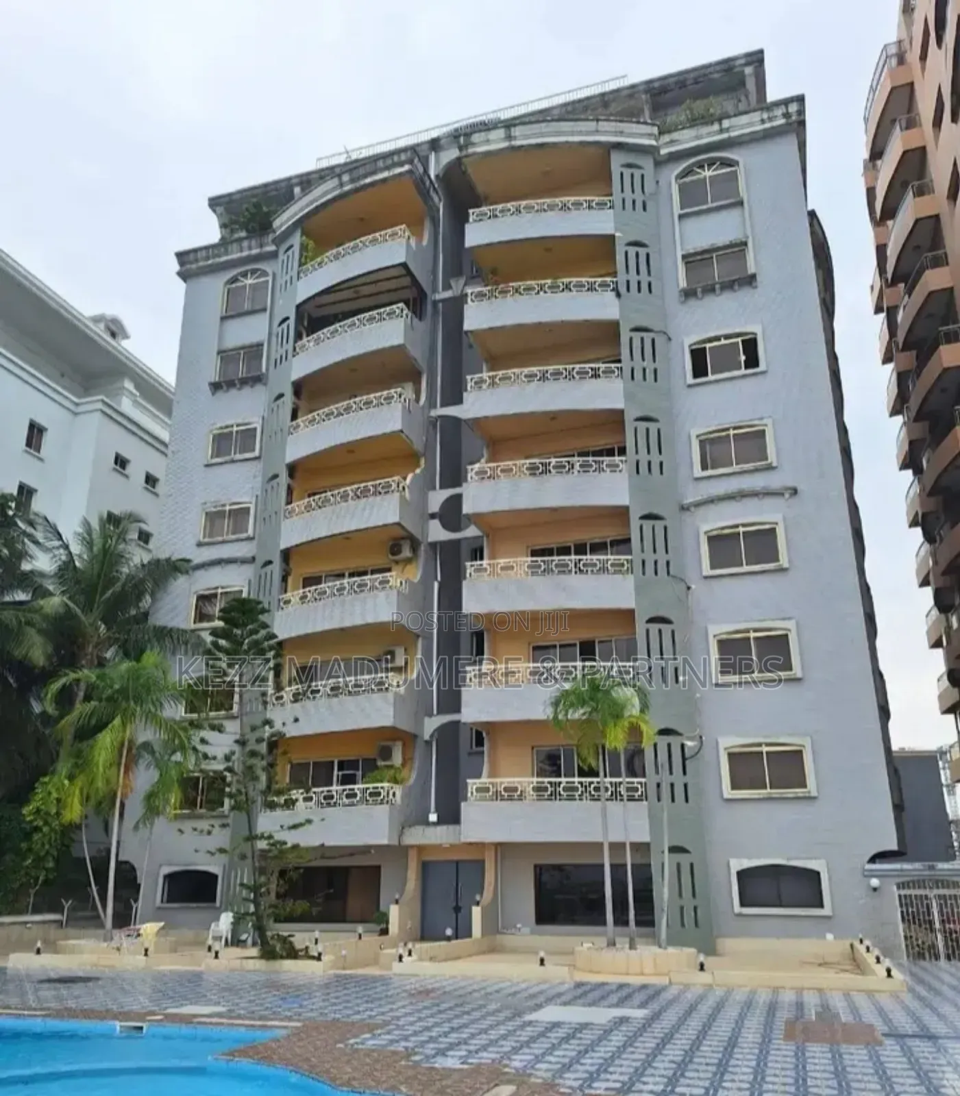 19bdrm Block of Flats in Off Ajose Adeogun Rd for sale in Victoria Island