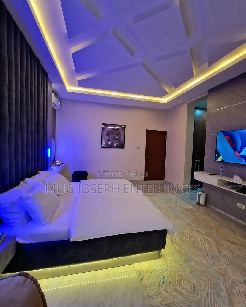 Luxury 3bedroom Apartment Wuye Football Game and PS5 in Wuye