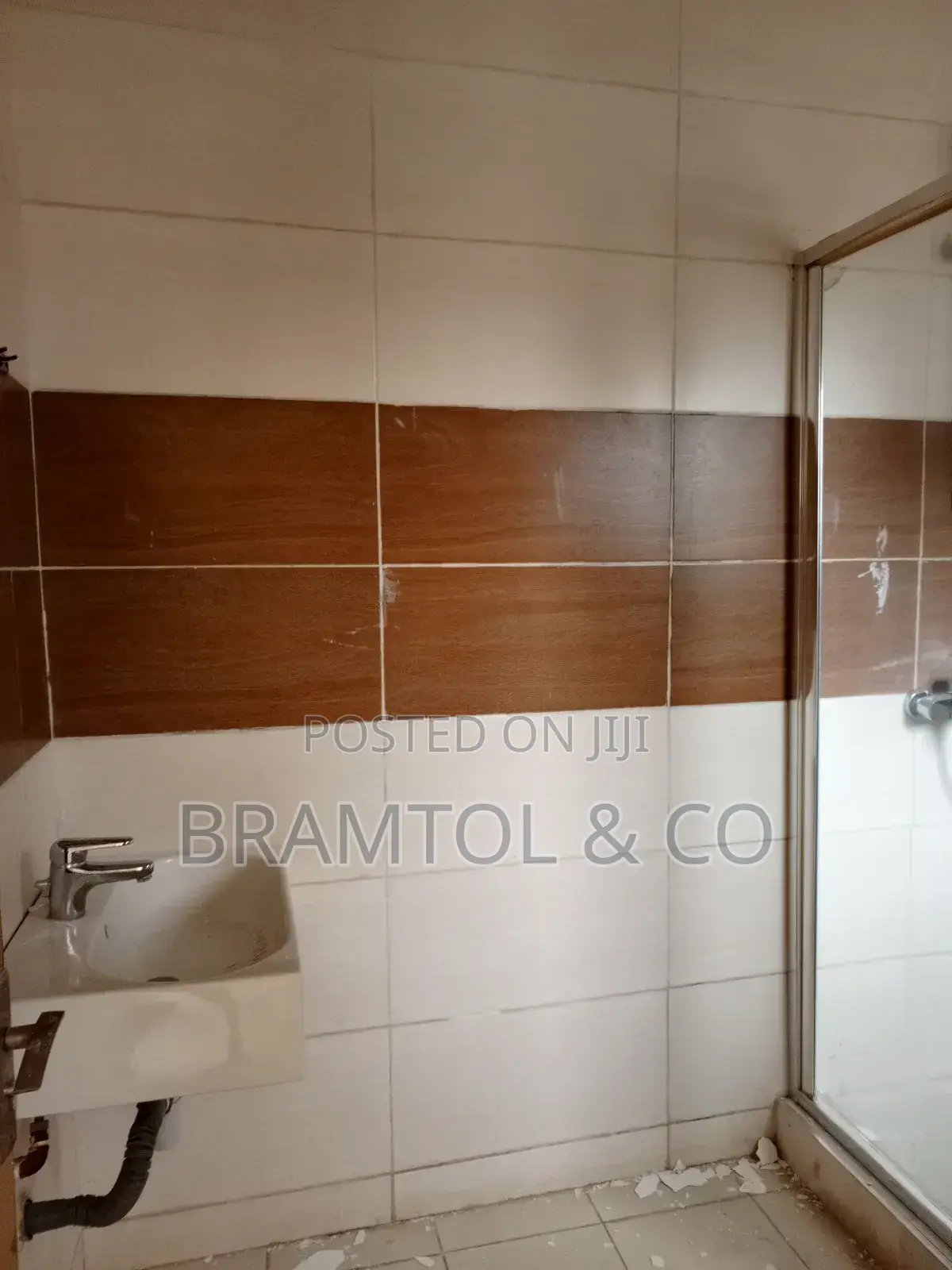 3bdrm Block of Flats in Life Camp for rent in Life Camp