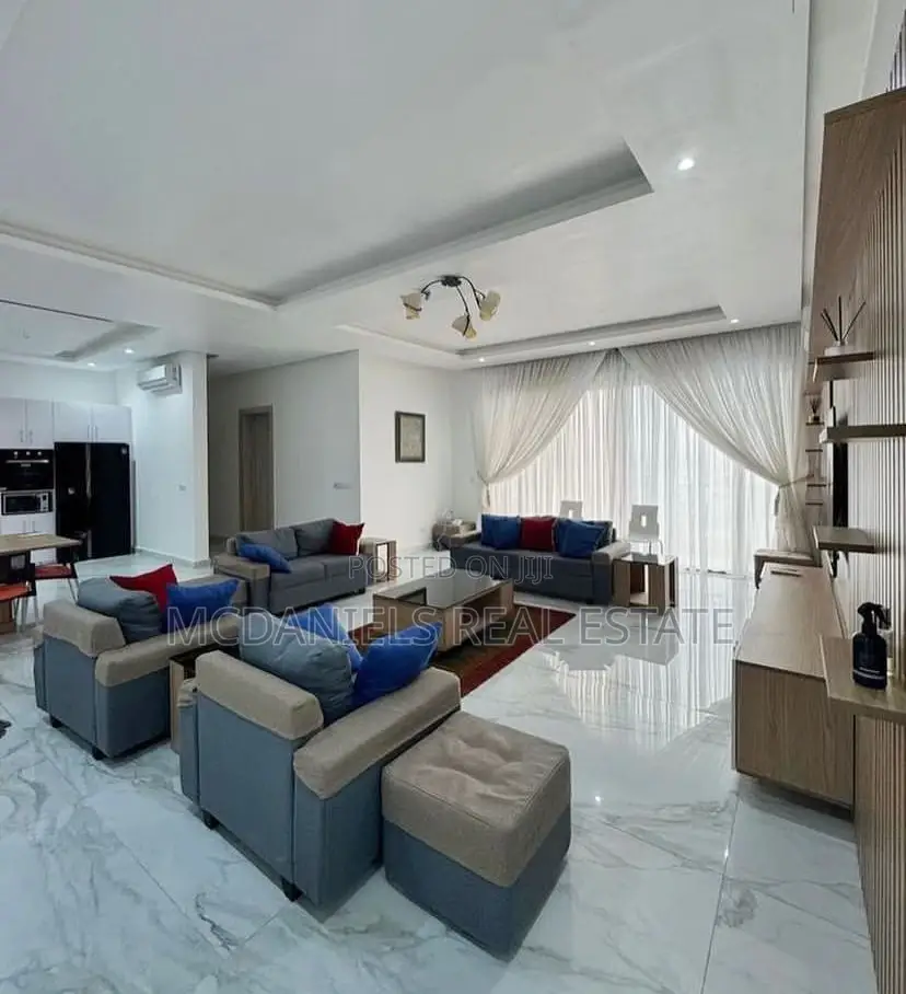 2bdrm Apartment In Lekki Phase 1 For Sale in Lekki Phase 1