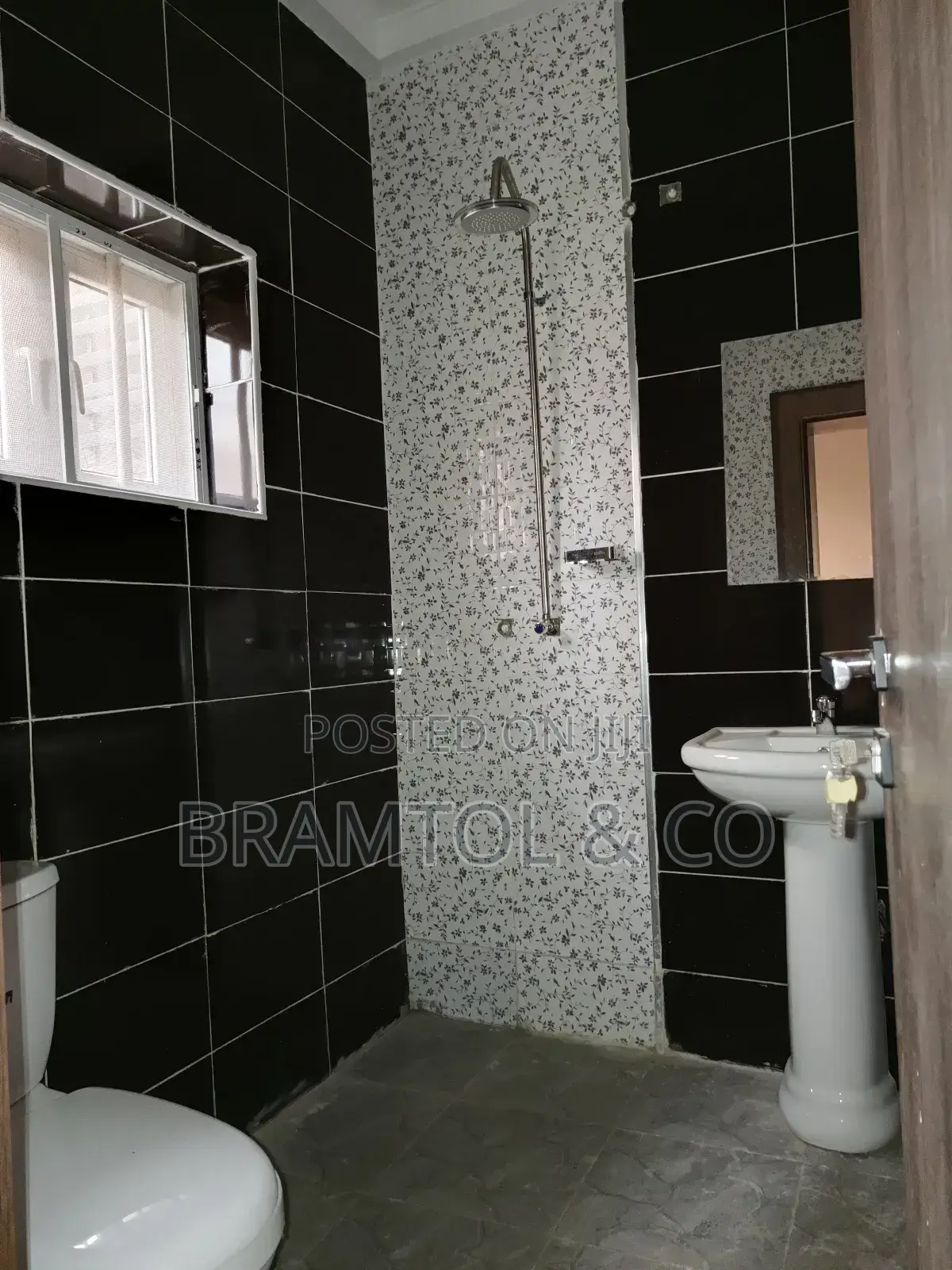3bdrm Block of Flats in Life Camp for rent in Life Camp