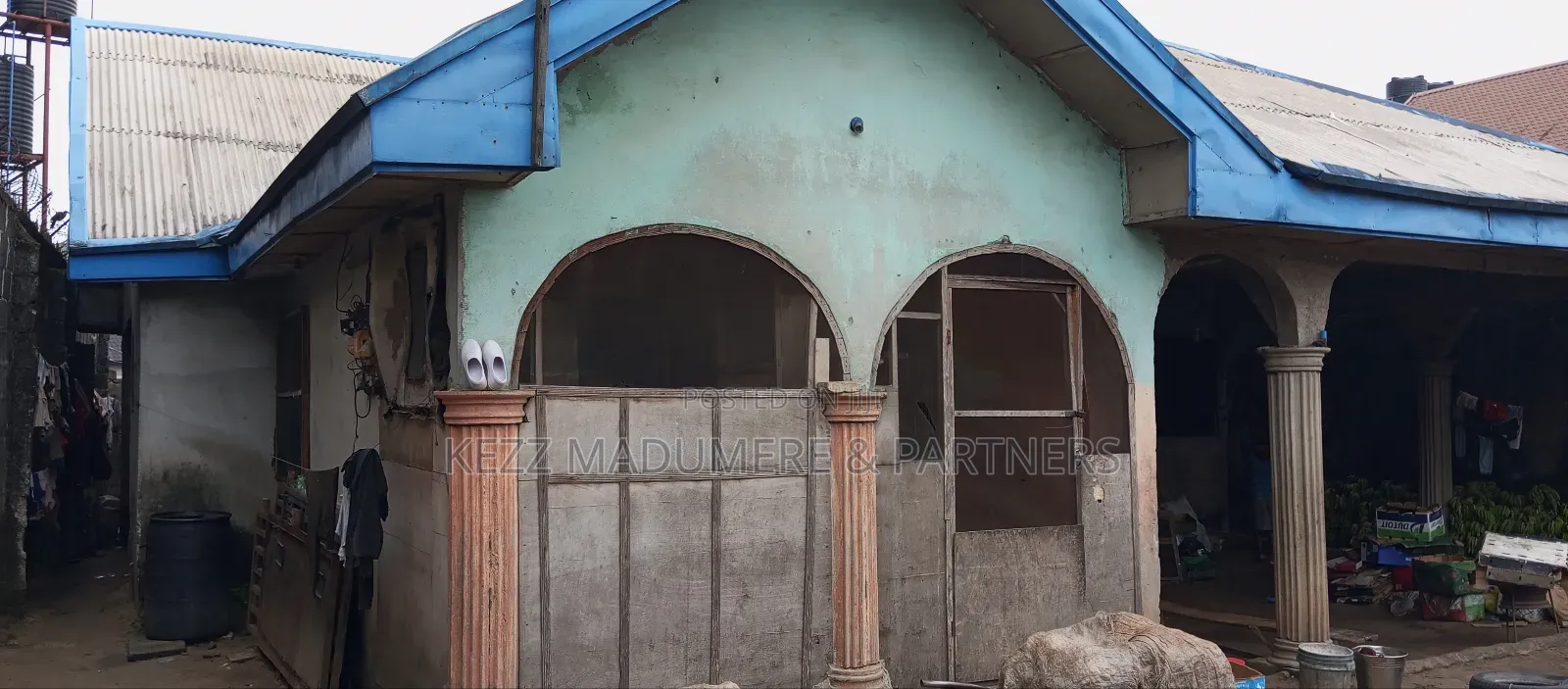 4bdrm Bungalow in Radio Estate , Off for sale in Port-Harcourt