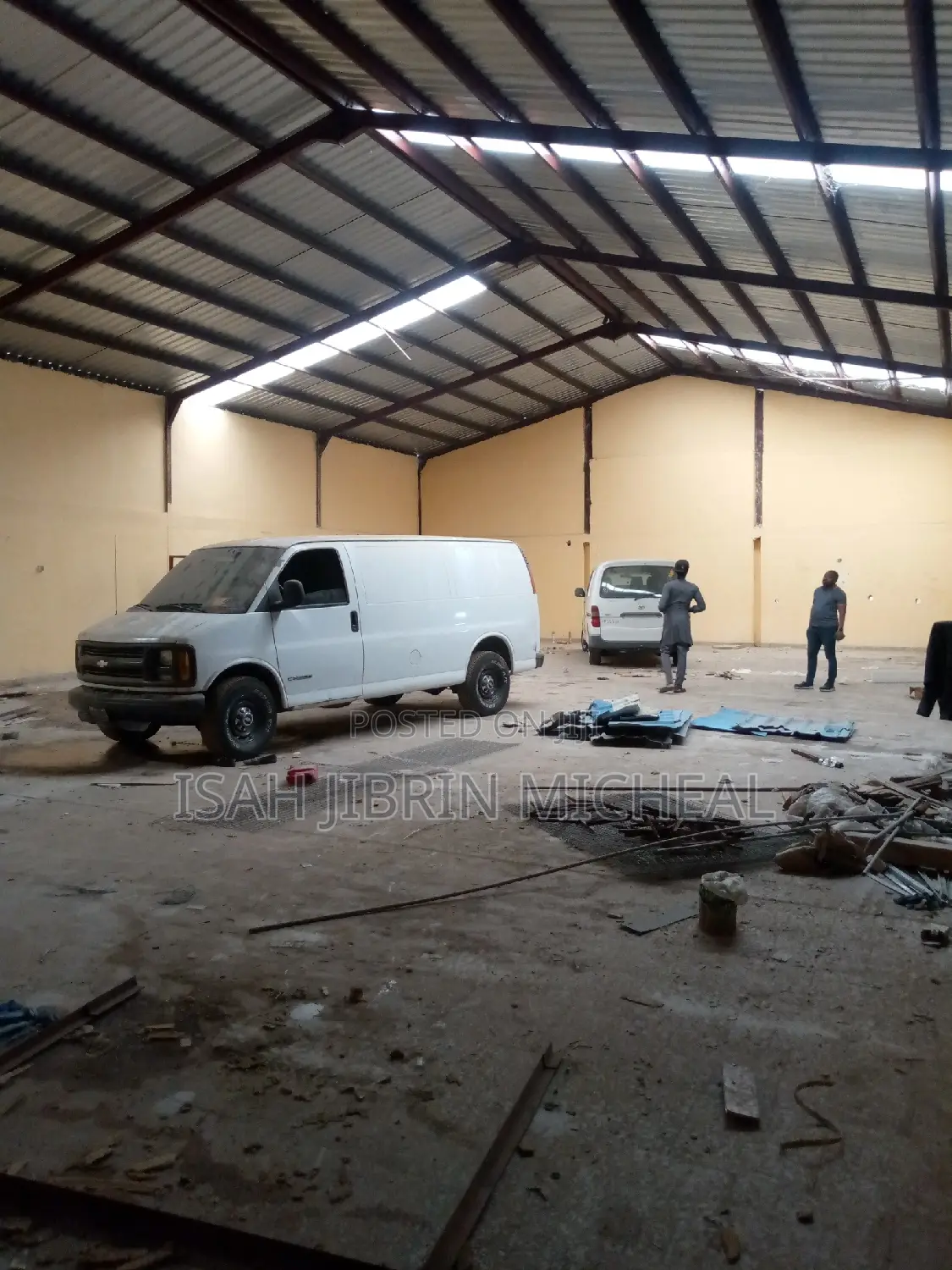 Neat Standard Warehouse Along DUTSE Market Road for Rent in Kubwa