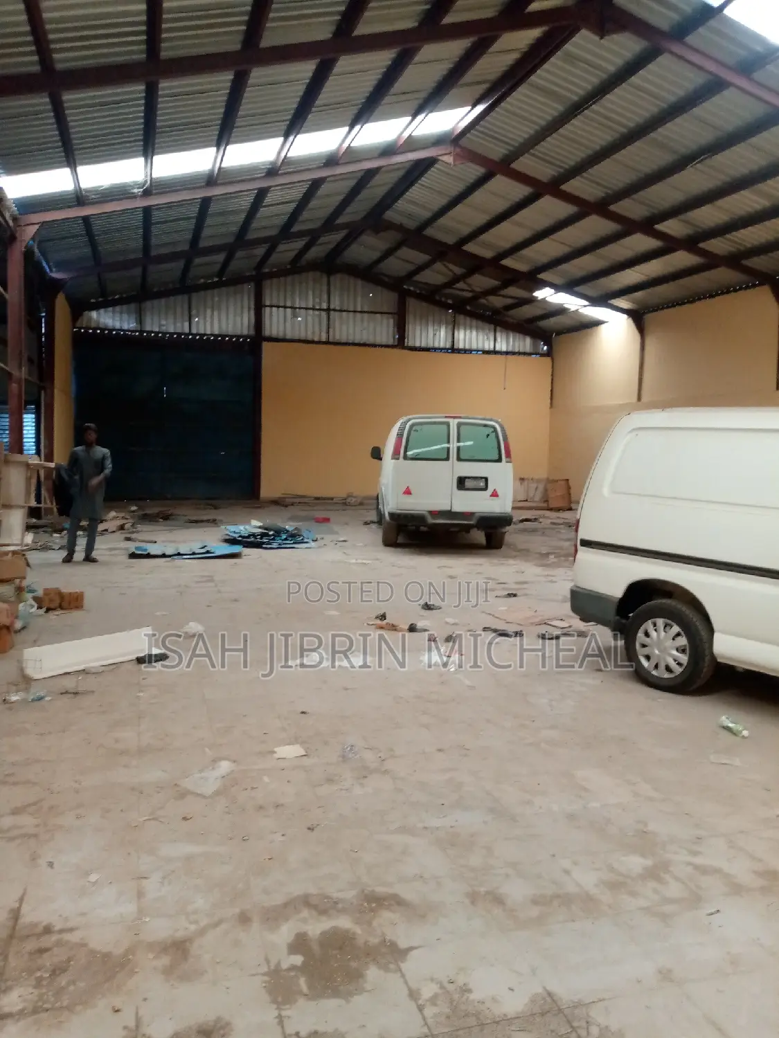 Neat Standard Warehouse Along DUTSE Market Road for Rent in Kubwa