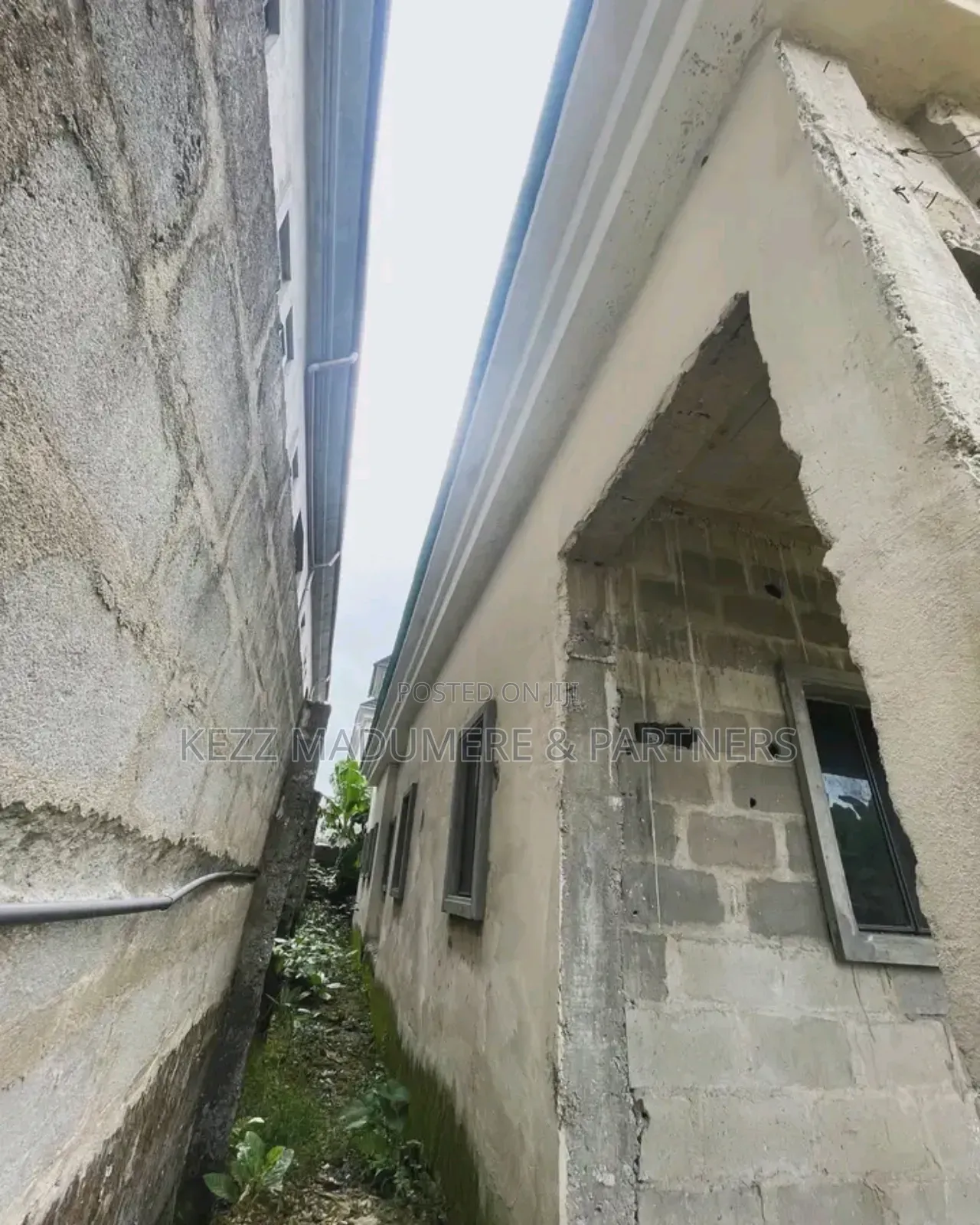 5bdrm Duplex in At Cornerstone, for sale in Port-Harcourt