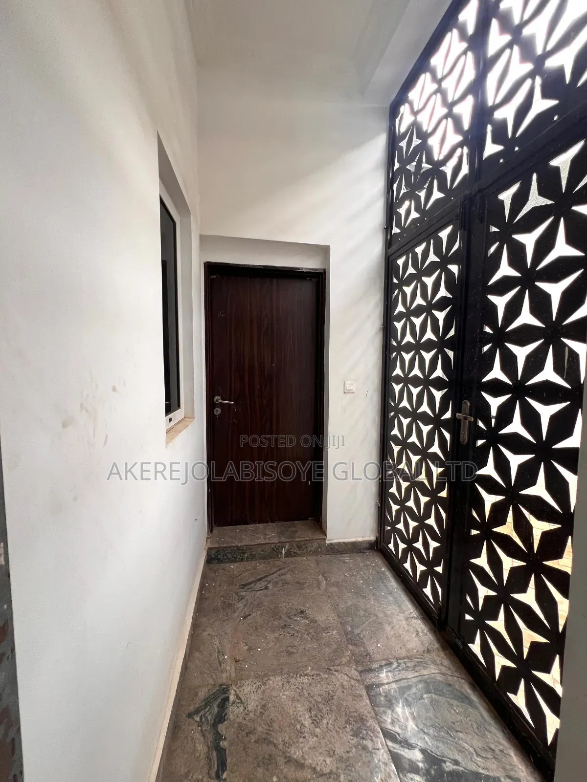6bdrm Duplex in In An Estate for sale in Gwarinpa