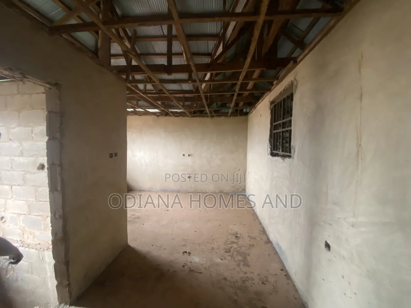 5bdrm Bungalow in Egbodi, Apata for sale in Apata