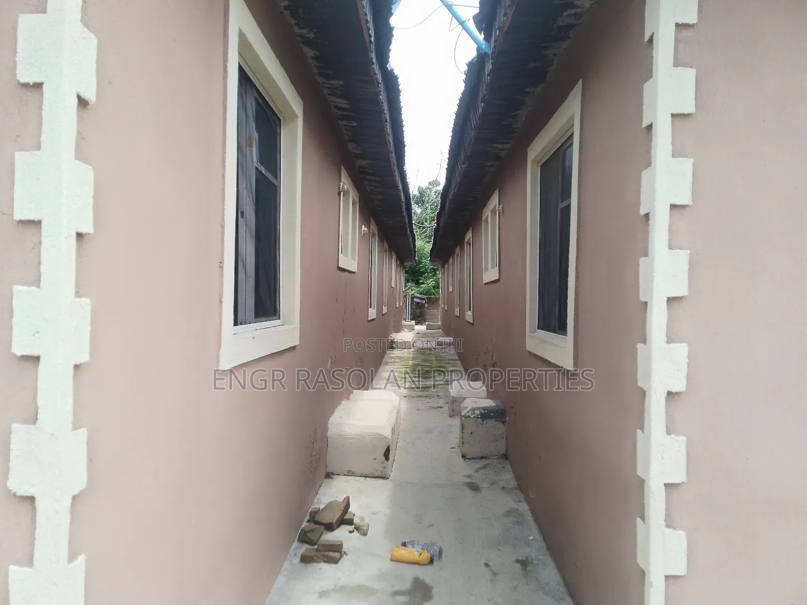 For Sale 20 Rooms Self Contain Hostel on 2 Plots of Land in Moro