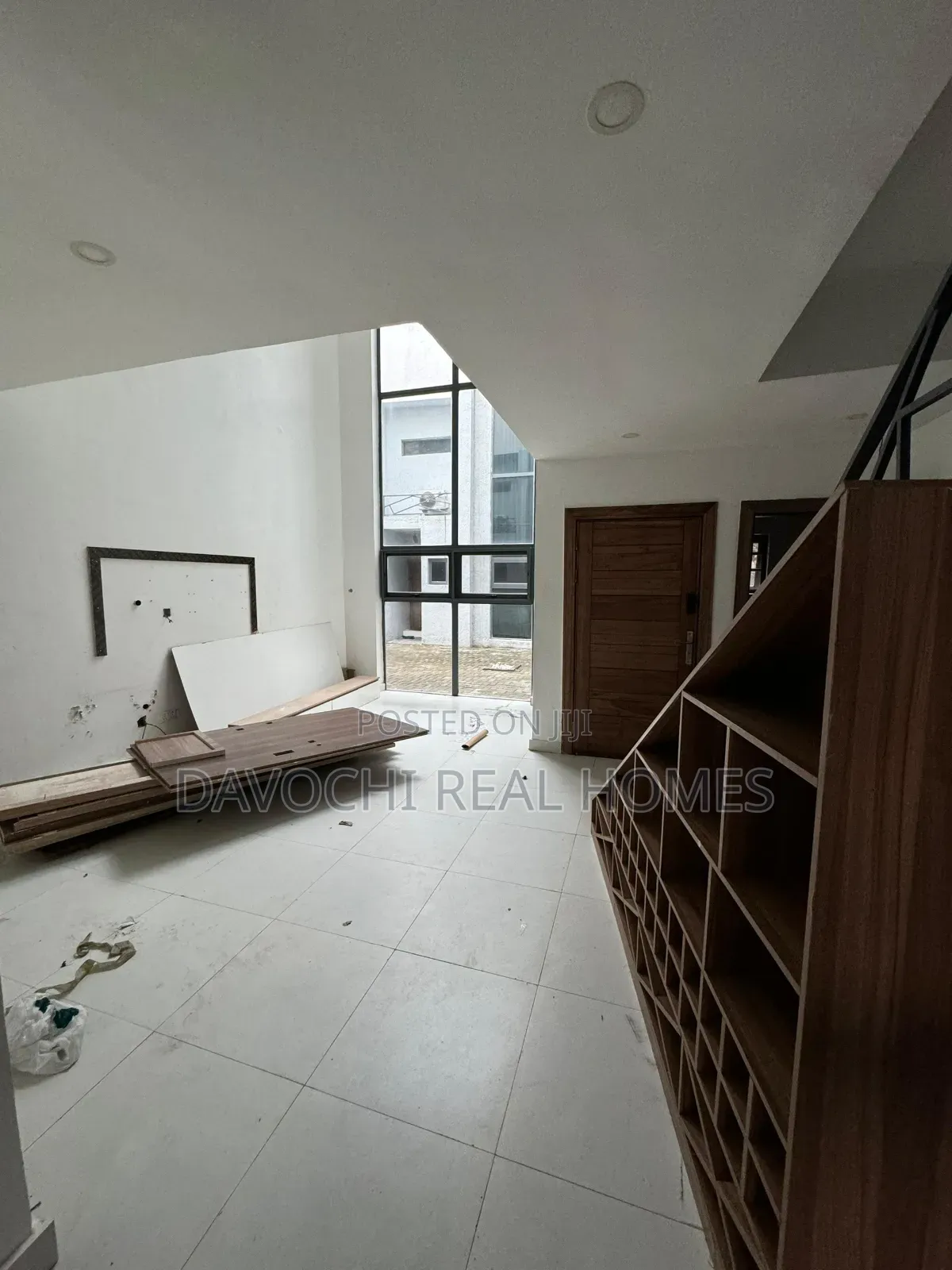 2bdrm Apartment in Lekki Phase One for rent in Lekki