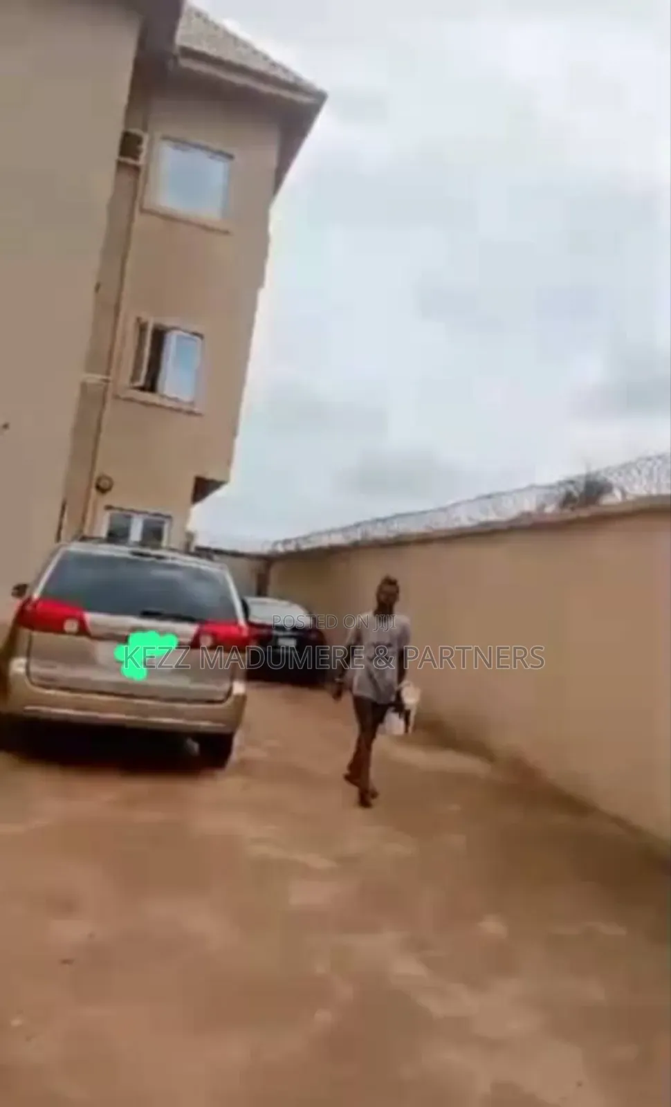 3bdrm Block of Flats in Community Estate for sale in Enugu