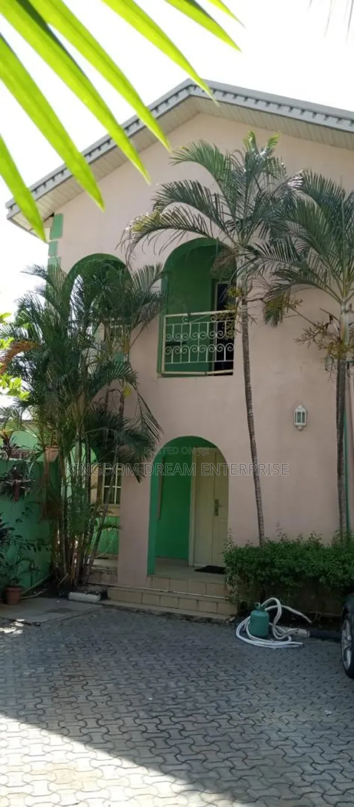2bdrm Block of Flats in Maitama Main Abuja for sale in Maitama